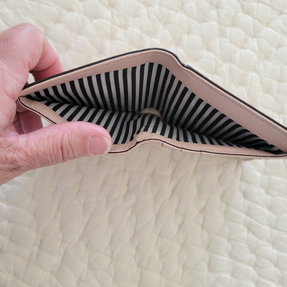 Kate Spade Blush Pink Wallet-SOLD AS IS - Picture 7 of 8